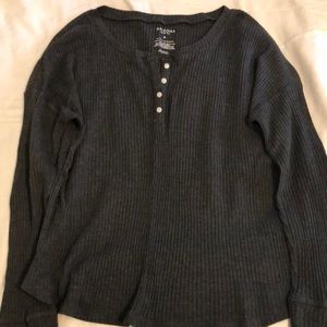 Long Sleeve Gray Shirt, size M